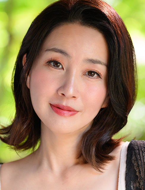 椿紗枝(つばき さえ)个人资料照片